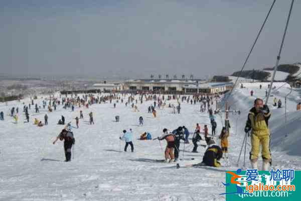 兰州兴隆山滑雪场开放时间及门票优惠活动？