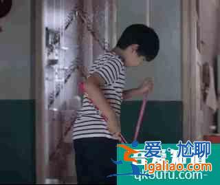 《以家人之名》左手宋威龙右手张新成，被宠上天的谭松韵太幸福？