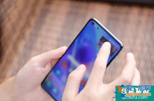 ColorOS 12升级预告：手势指示条将会透明化，屏幕视觉体验再提升？