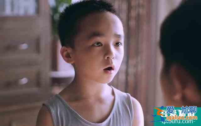 《以家人之名》看哭了，孩子长大的瞬间，都是在妈妈看不见的地方？