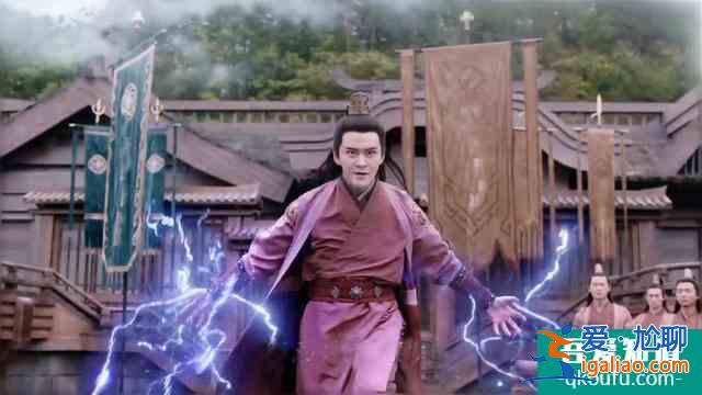 《琉璃》：乌童恨极了玲珑，却也爱惨了她，最先爱上的早就输了？