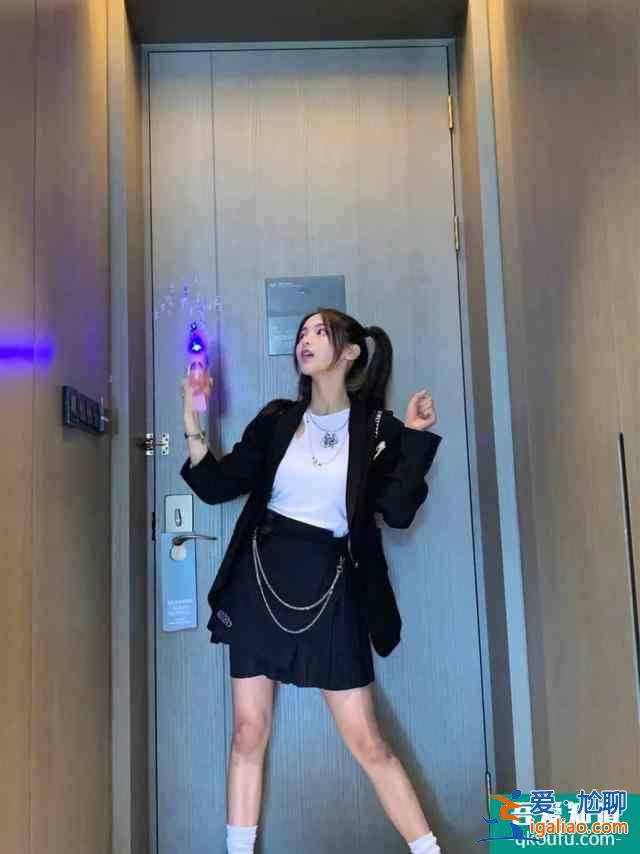 从超越妹妹的古装新剧《且听凤鸣》简单说起？