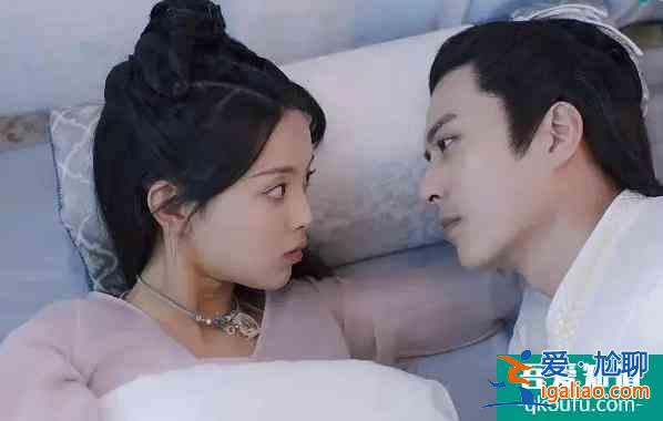《且听凤鸣》：君临渊与凤舞共度一夜，说了句许多女孩想听的情话？