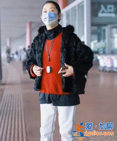 倪萍怎么了?身材消瘦状态不佳 携戴血氧仪身体状况堪忧