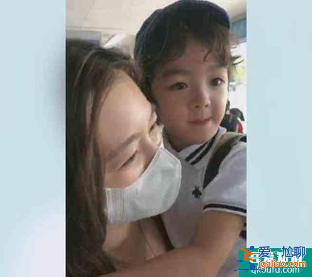 《三十而已》中许子言是混血儿吗？子言亲妈颜值被曝光，女神级别？