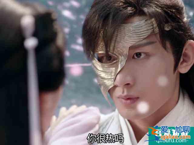 难怪《琉璃》热度高，除了特效直逼《香蜜》，各种高甜剧情惹人爱？