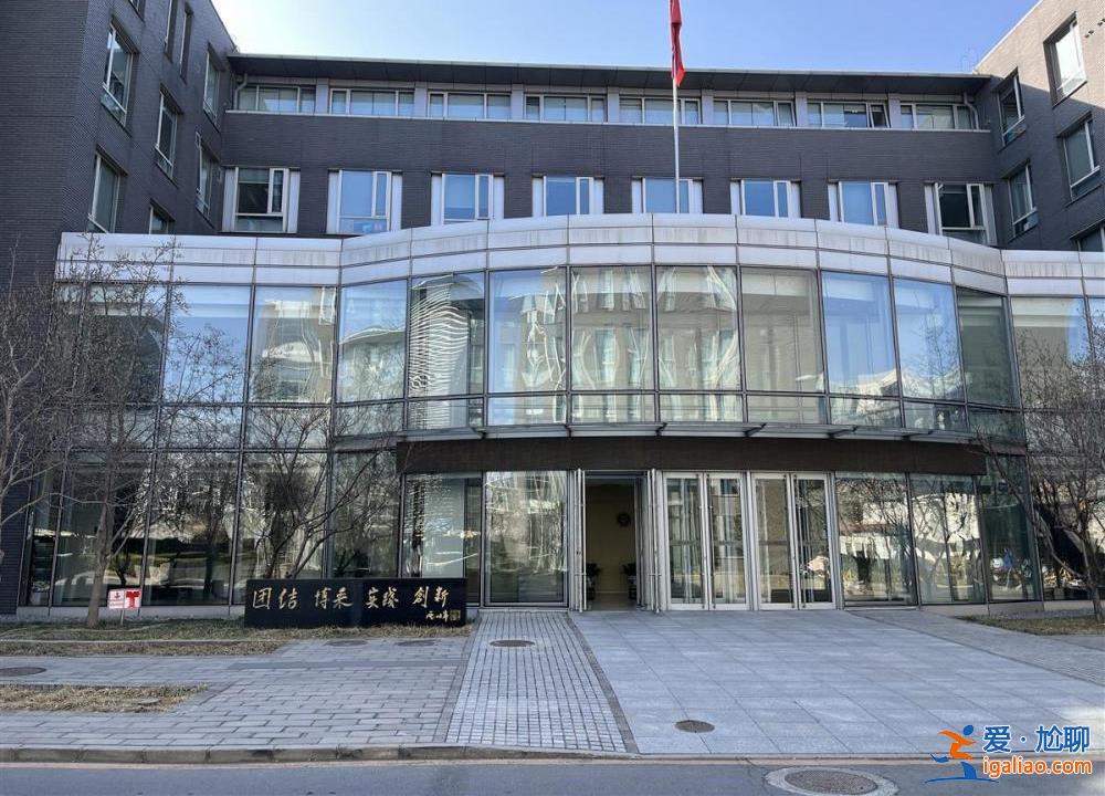 厉以宁追悼会将于3月7日举行 北大光华管理学院门口留有厉老手迹？