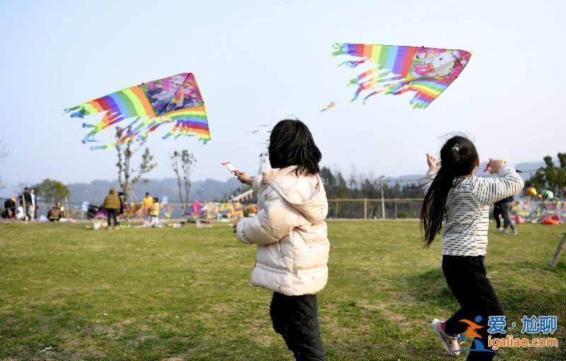 建议调整双休日 试点隔周三休鼓励消费？
