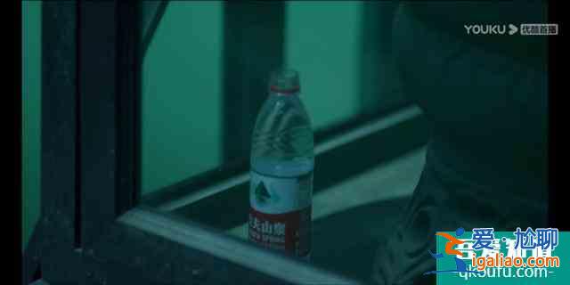 《重启》：铁三角只剩吴邪，小哥不见，胖子寻爱，却被广告迷了眼？
