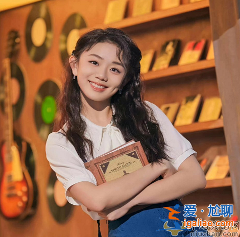 许嵩女朋友冯禧被湖南卫视打码 原因揭秘太尴尬 留言区已沦陷