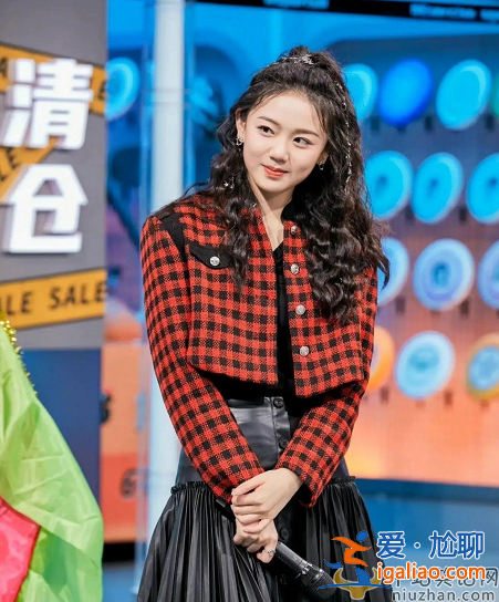 许嵩女朋友冯禧被湖南卫视打码 原因揭秘太尴尬 留言区已沦陷
