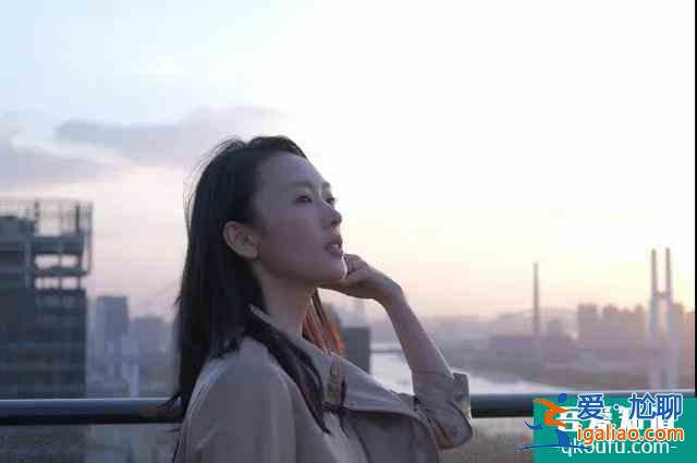 女人“三十而已”，伴随瑜伽乘风破浪，越活越魅力？