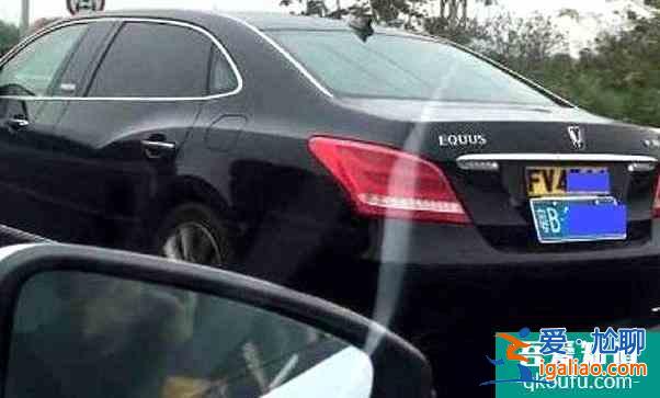 韩国黑帮片《新世界》顶级豪车“雅科仕“有多猛？就连轮胎都防弹？