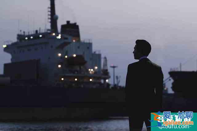 韩国黑帮片《新世界》顶级豪车“雅科仕“有多猛？就连轮胎都防弹？