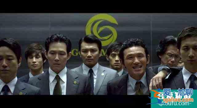 晚了十年的韩国电影《新世界》，比《无间道》到底好看在哪里？？