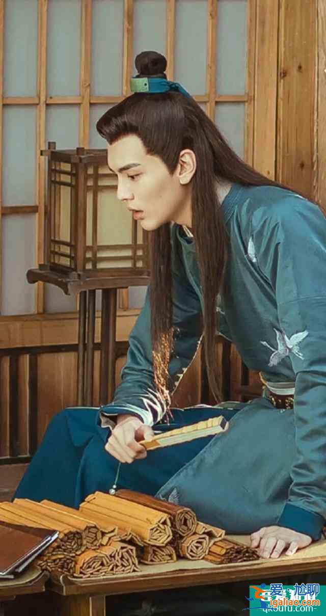 《漂亮书生》颜值超高男一，男二什么还有男三？校霸，学霸，商才？
