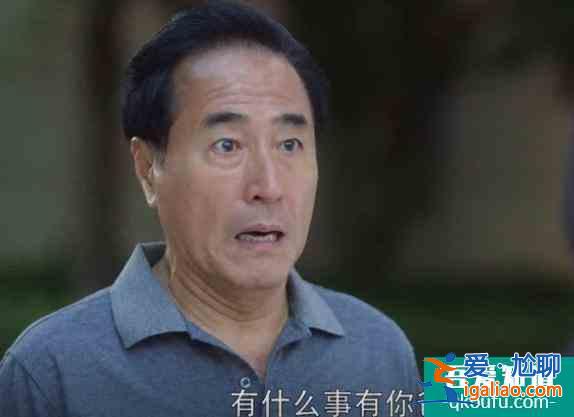 《三十而已》“有什么事有我”，爸爸的定心丸，是顾佳前进的勇气？