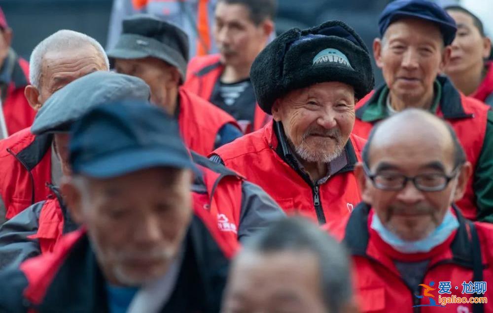 须引入养老金多缴多得激励机制？