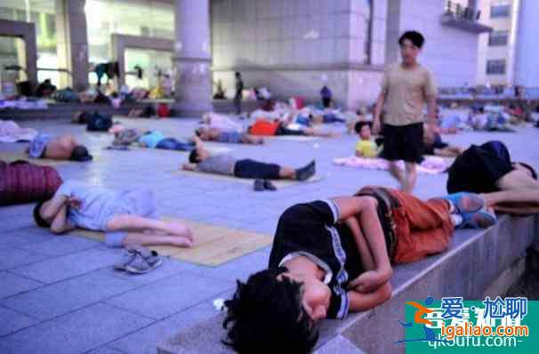 《三十而已》：为何都市剧大多物欲横流？？