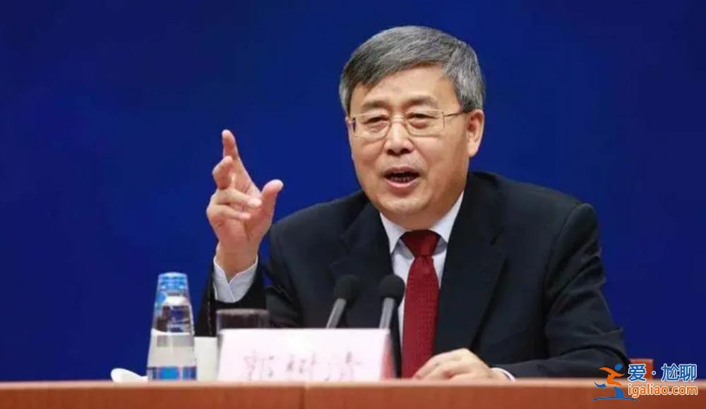 卸任中央国家机关领导职务后 他们首次以新身份在全国两会开展工作？