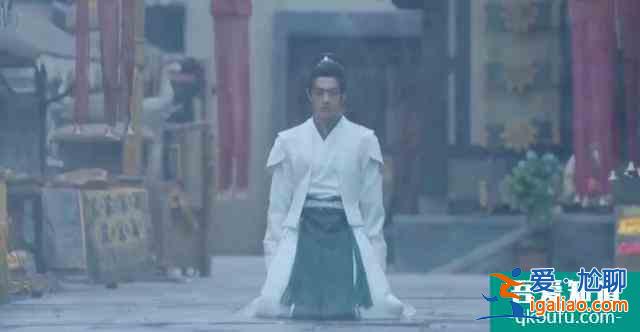 天舞纪：李玄恢复记忆后雨中下跪，和紫尊彻底决裂，苏犹怜心疼么？