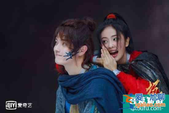 《招摇》主演CP剧照曝光 白鹿许凯情系少年时？