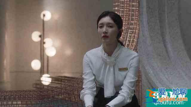 《三十而已》：买菜大妈帮衬订300万高定，王曼妮希望别买？