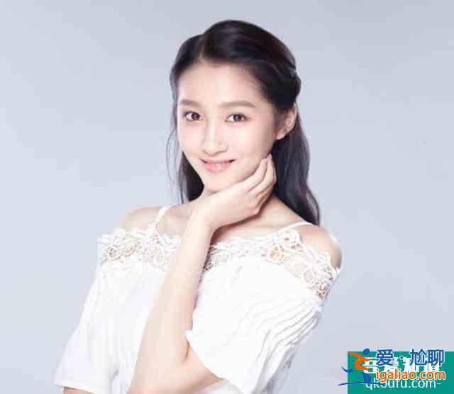 二十不惑：关晓彤番位惹争议，戏份不如卜冠今，鹿晗成隐形男主？
