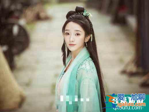 热播《小娘惹》花絮曝光！女主拍戏泡海里，水太脏满嘴死鱼味？