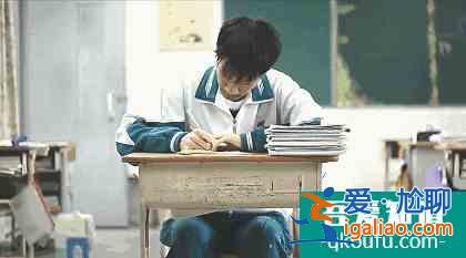 “医学生”的苦，要比《非处方青春》更加艰辛？