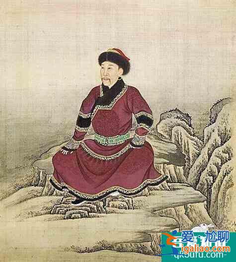《那江烟花那江雨》中的皇帝是谁 清朝的皇上为什么戴耳环？