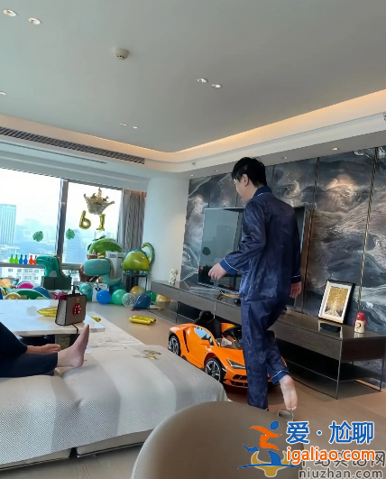 沈腾14万一平豪宅曝光!装修豪华简单明了 糟网友吐槽没有烟火气