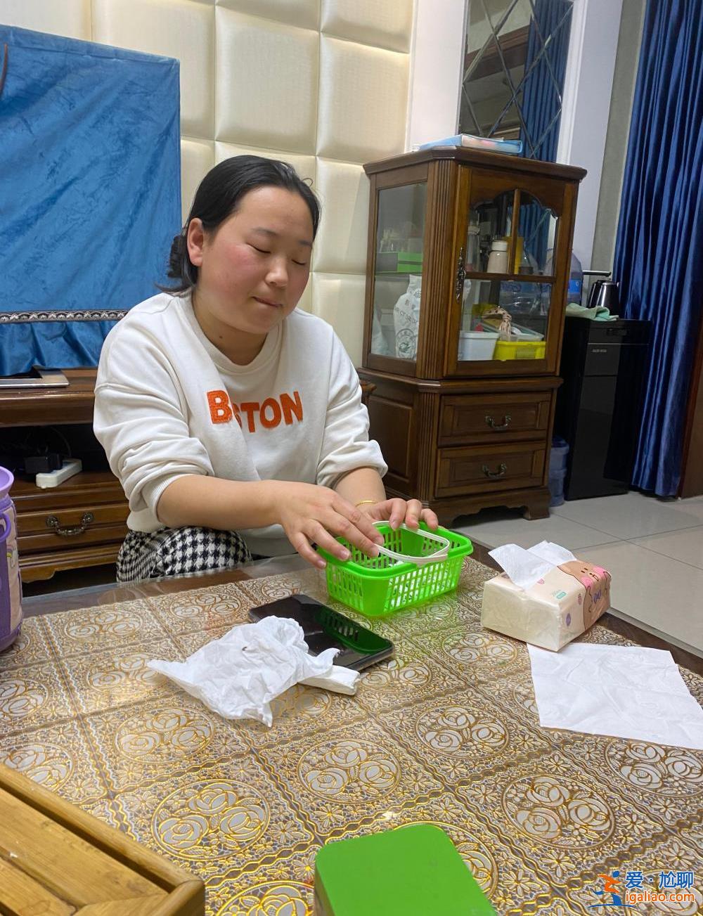 成为“儿子”25年后 他被“父母”告上法庭？