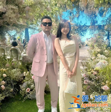 詹子晴夸窦骁!何超莲闺蜜太敢说了 窦骁太尴尬评论区笑翻了