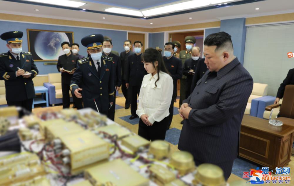 金正恩视察朝鲜国家宇宙开发局要求如期发射军事侦察卫星 美日韩慌了？
