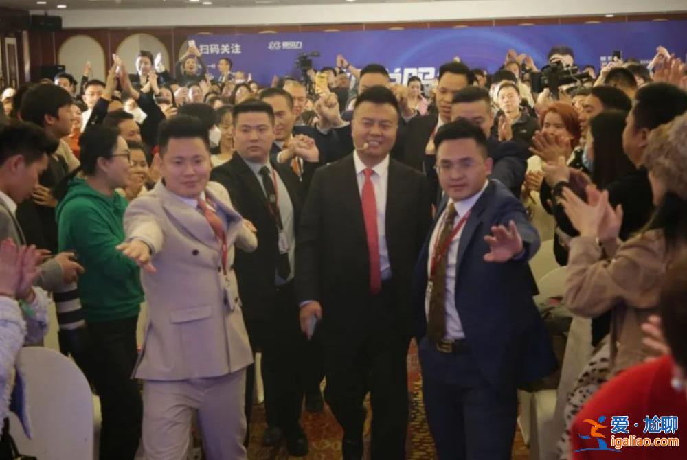 几百块的手串卖8万！卧底揭秘疯狂的“成功学大师”？