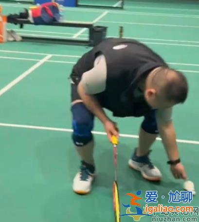 岳云鹏怎么了?两鬓花白斑秃似卤蛋 又曝私生子是真的吗