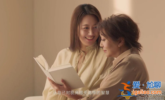 江珊25岁女儿近照曝光!身型高挑五官深邃 网友直呼像高曙光