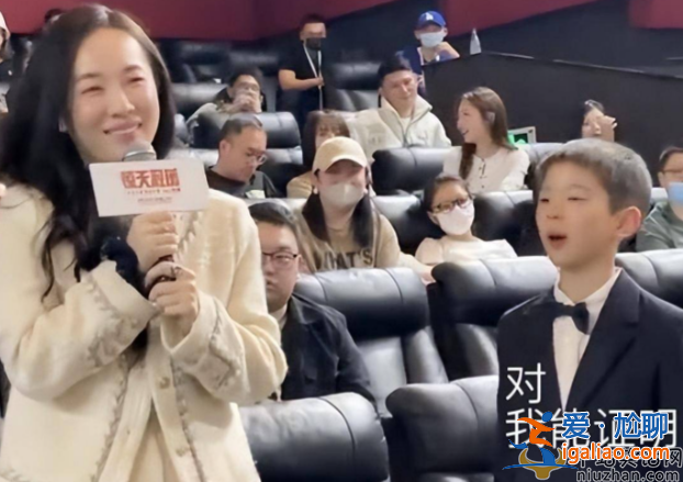 霍思燕近况曝光!膀大腰圆无曲线 被嘲还不如路人美