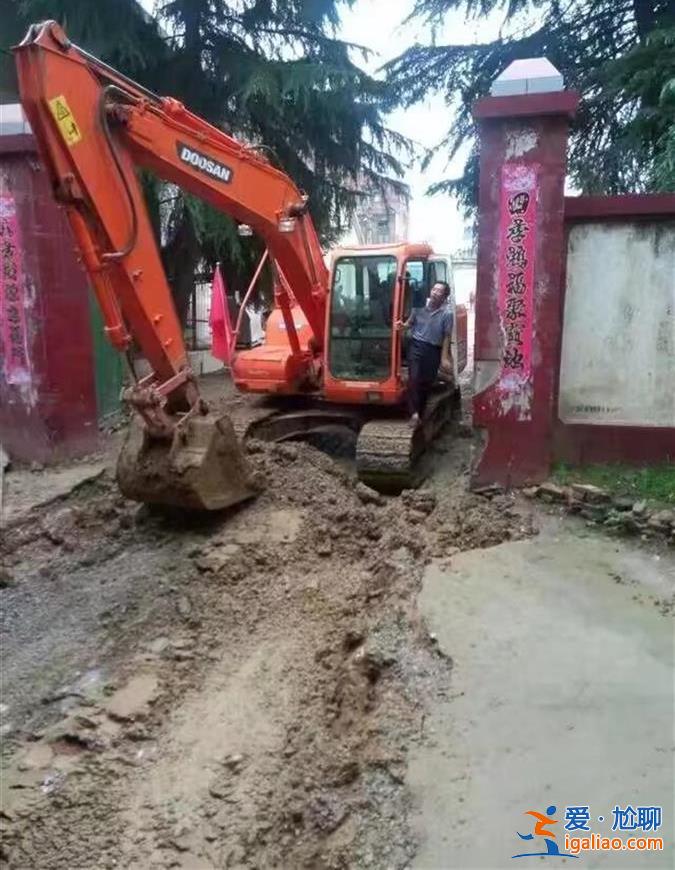 河南社旗县两层民宅施工受损重建后仍是危房 屋主在外过渡数年难回家？