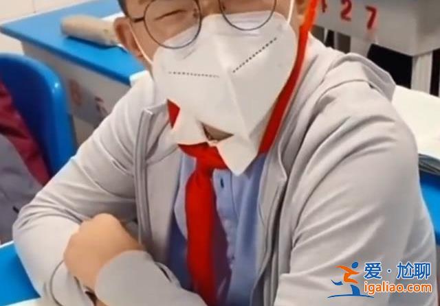 校方回应13岁学生是公司老板 并不是法人！？