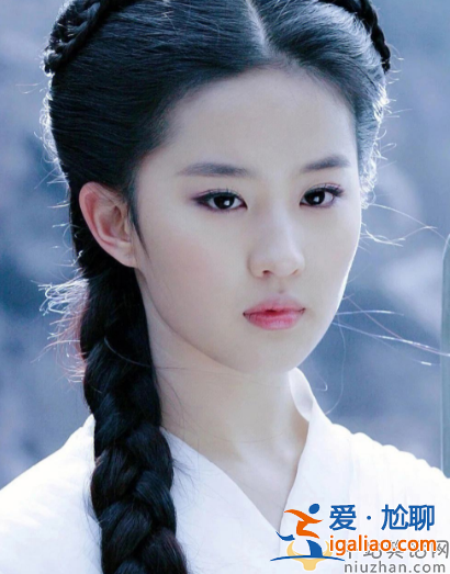 刘亦菲近况曝光!驾驭死亡芭比粉绝美，多肉身材如希腊女神