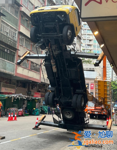 黄渤倪妮拍摄现场突发事故致8伤，现场画面曝光太凄惨