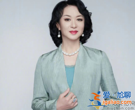 金星有亲生的孩子吗?主持干女儿婚礼被指抢风头