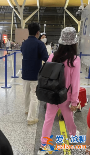 李湘怎样富养王诗龄?王诗龄回国过六一，浑身奢侈品变网红