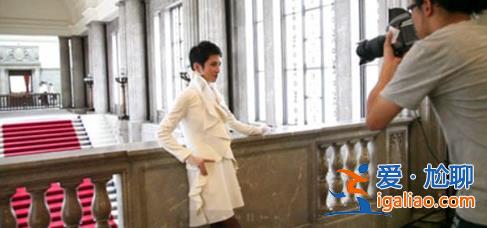 日本首相 “炒”了儿子? 日本首相 “炒”了儿子?