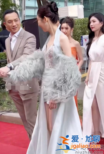 黄觉张艺凡什么关系?两人手牵手举止亲密，千玺装没看见