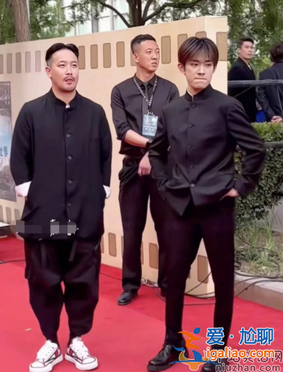 黄觉张艺凡什么关系?两人手牵手举止亲密，千玺装没看见