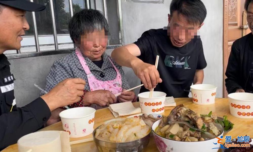 父亲已在思念自责中离世 “要陪母亲过好以后每一天”？