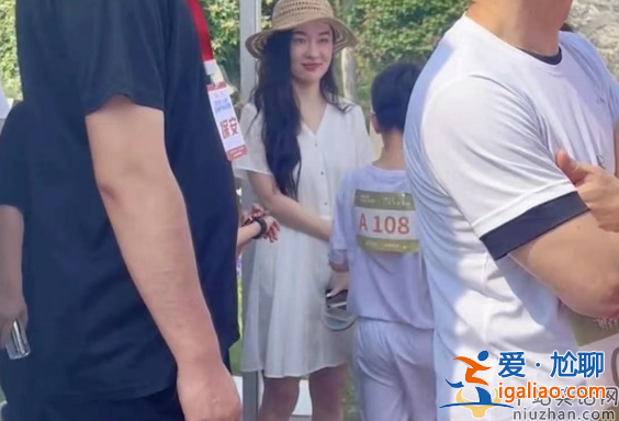 霍思燕嗯哼近况曝光!带儿子参加周润发亲子跑